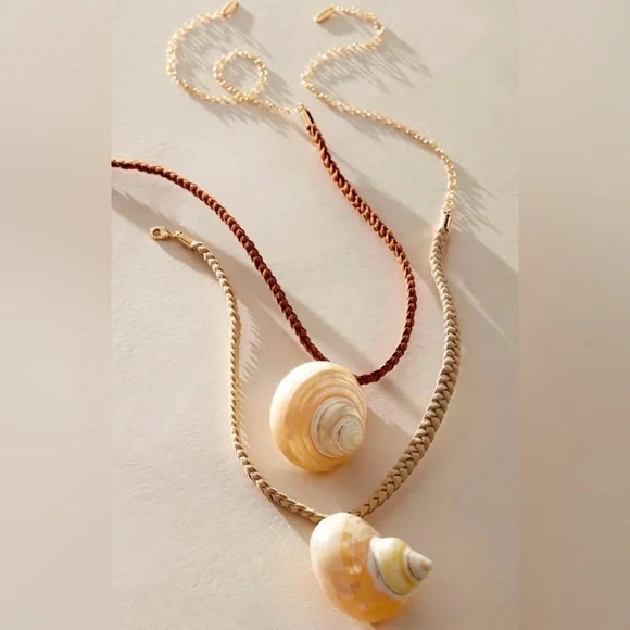 NWT Free People Sara Choker Necklace Seashell Suede New $38 retail - Picture 4 of 6